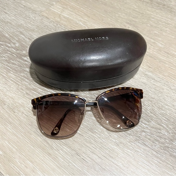 Michael Kors sunglasses Griffin with case - Picture 1 of 8